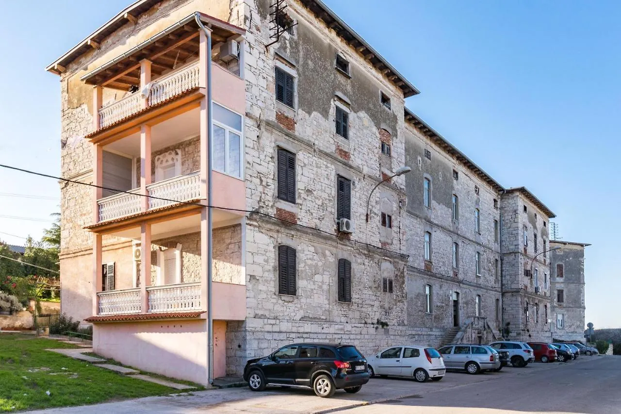 Apartman Lussi Pula Lägenhet