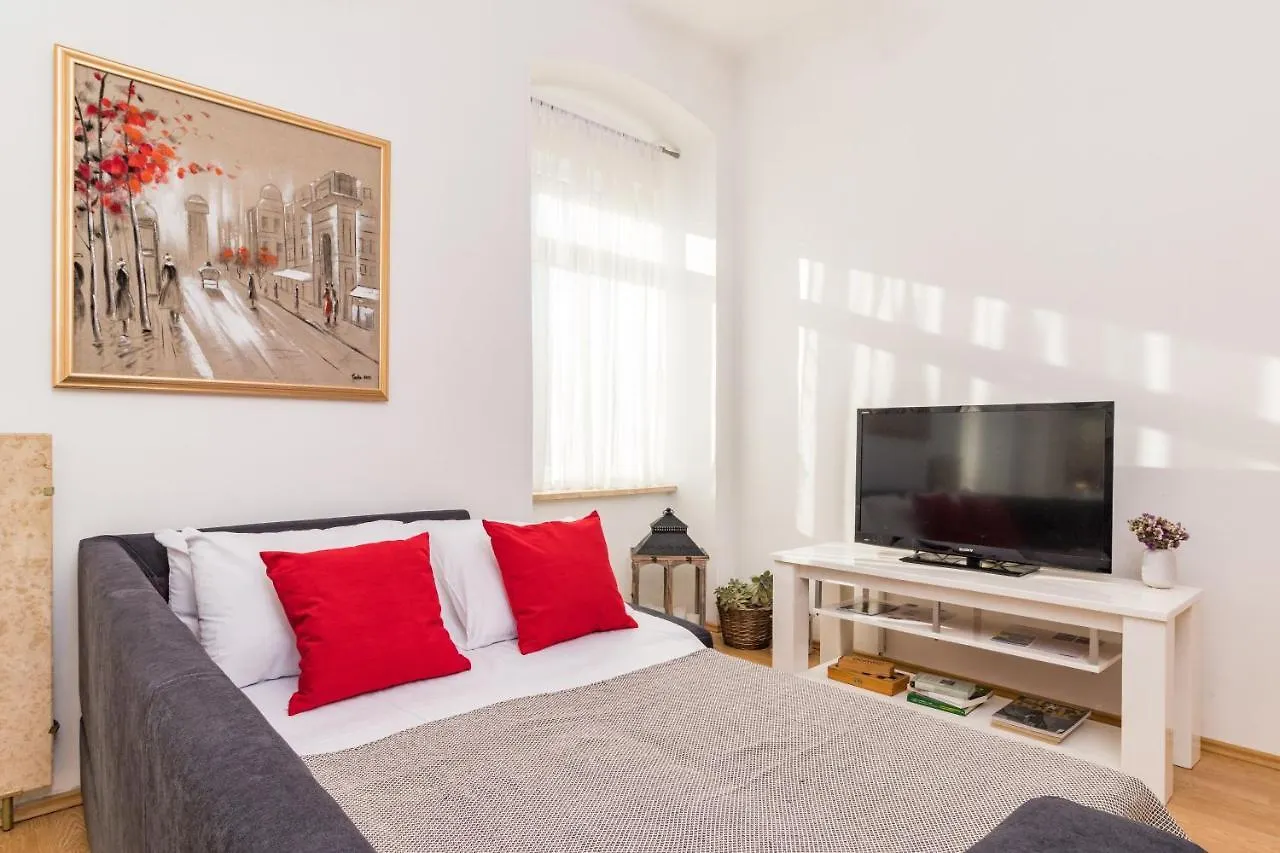 Apartman Lussi Pula Lägenhet