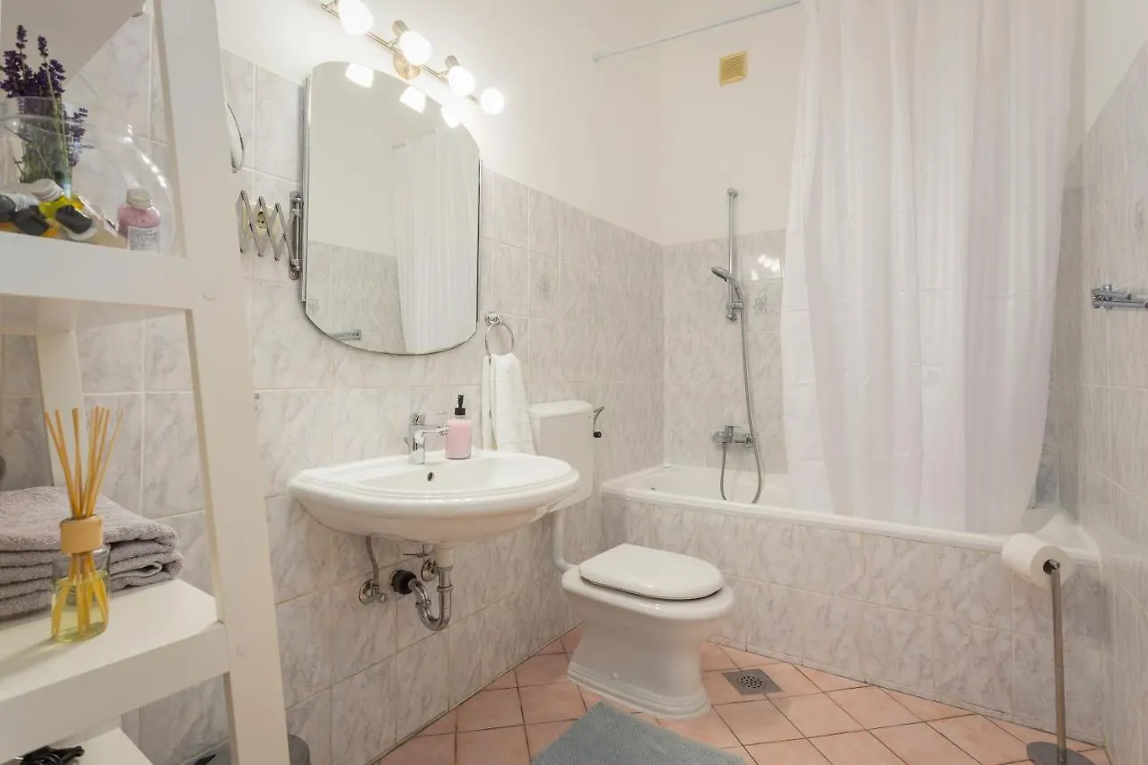 Apartman Lussi Pula Lägenhet